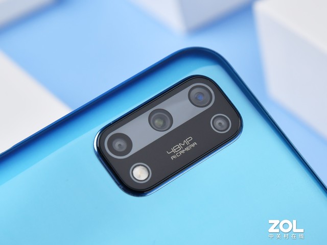 The battery life of this 5G mobile phone is "a bit" too long.