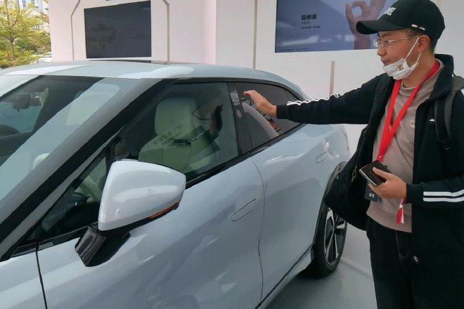 Self-research is the foundation of technology. Experience BYD's intelligent technology.